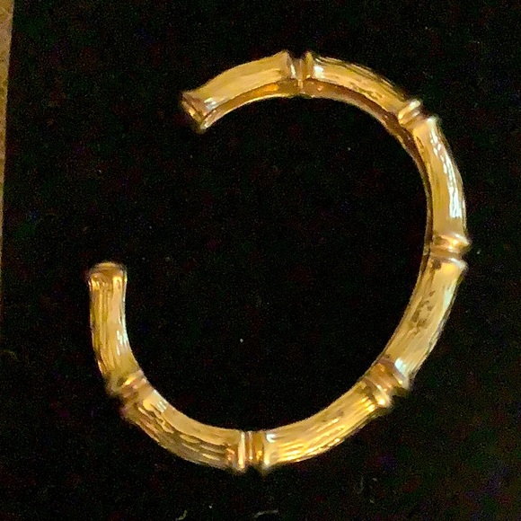 H&M Gold Cuff Bracelet - Picture 2 of 4